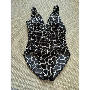 Miraclesuit Womens Giraffe Print One Piece Swimsuit Black White Ruched V-Neck 14